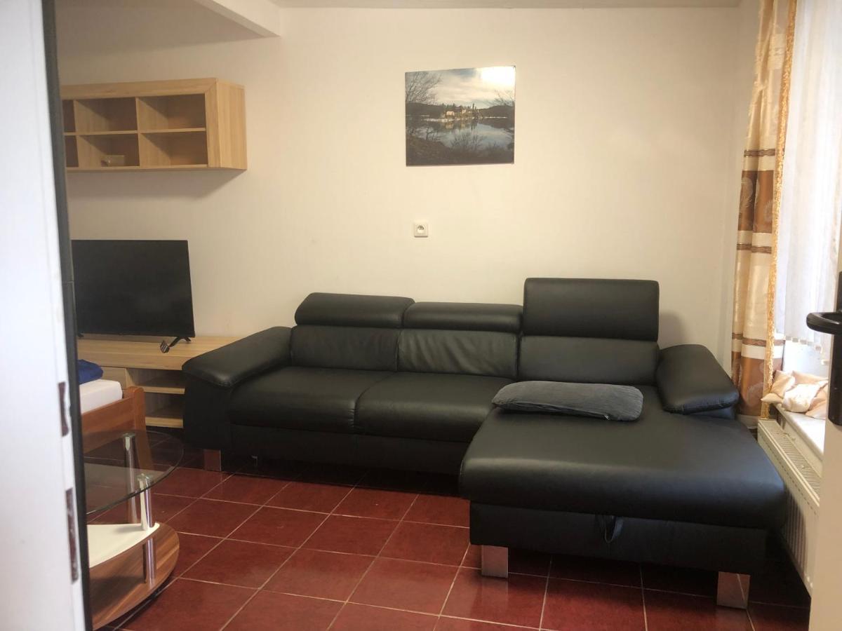 Penzion Duong Apartments Karlowe Wary Zewnętrze zdjęcie